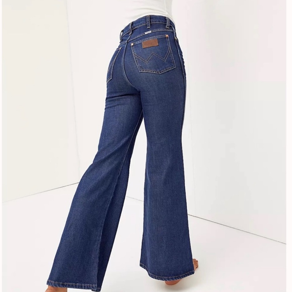 Free People Wrangler Wanderer 622 High Rise Flare Jeans